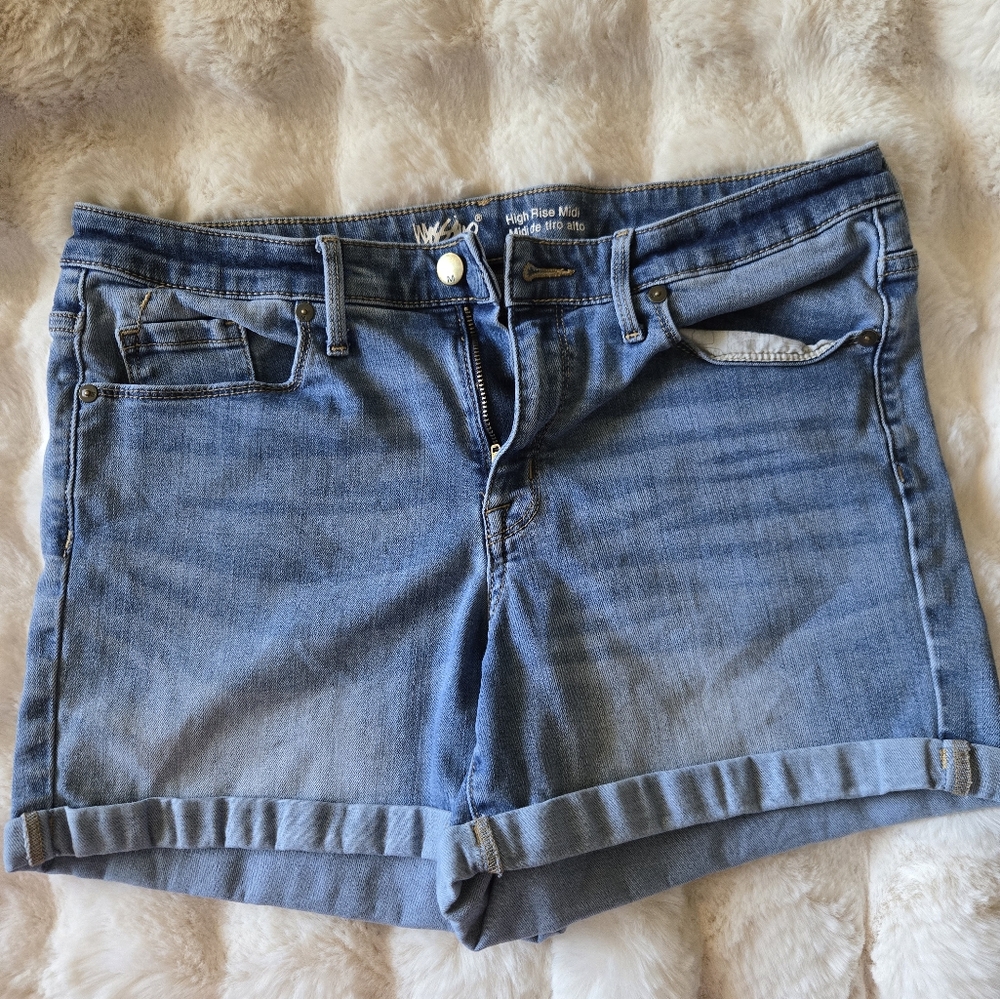 Vintage Massimo Denim High Rise Midi Shorts